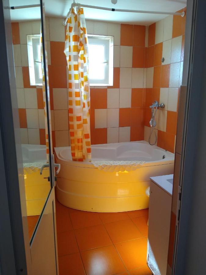 Hotel Casa Doina à Douăzeci şi Trei August Extérieur photo